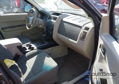 2009 Ford Escape Xls из США, поврежденный, VIN 1FMCU027X9KD07605